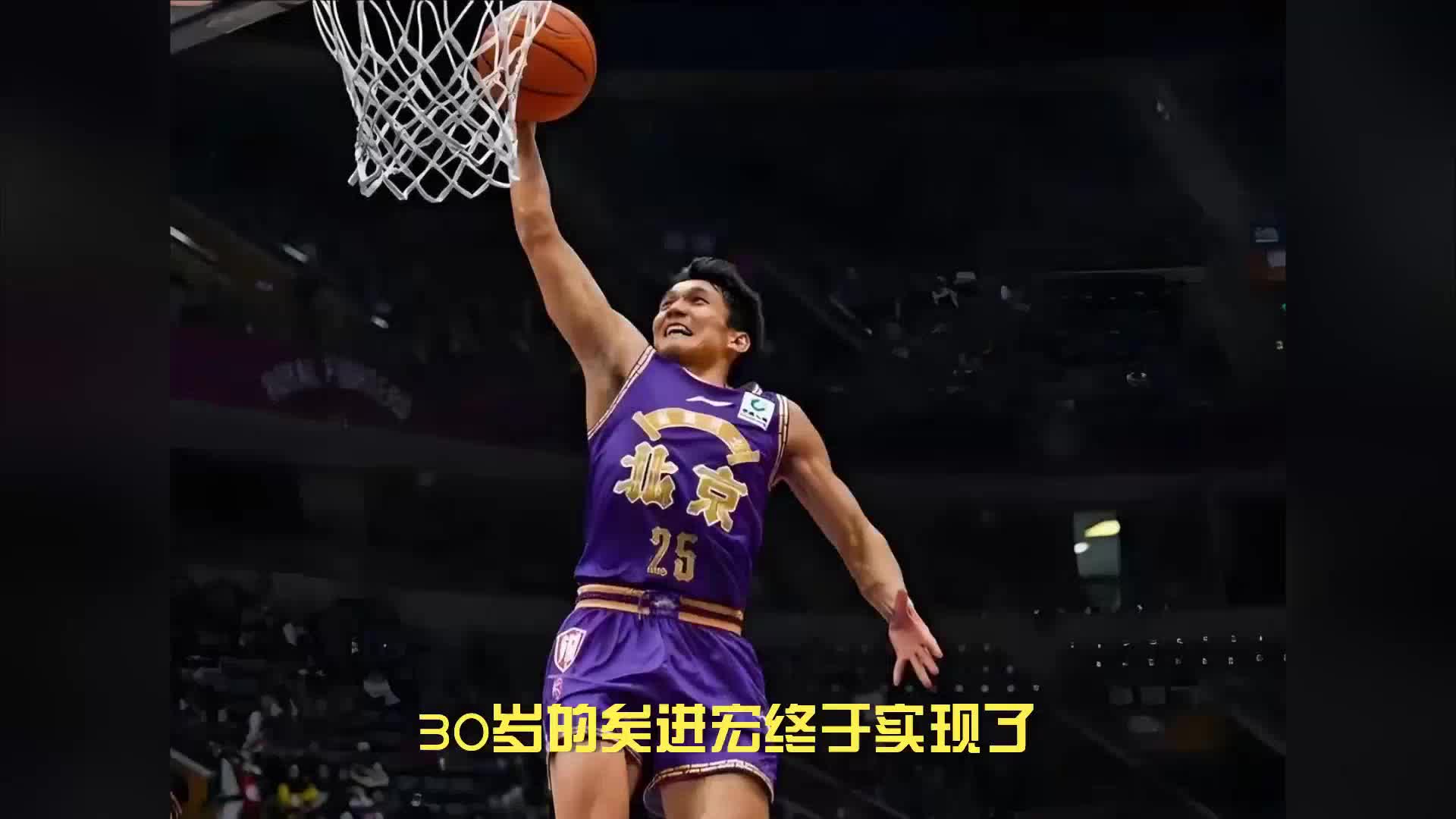 海星TV巴塞罗那训练开放日，国际比赛日队长鼓劲引欢呼，CBA季后赛在即，数据趋势出现新变化的简单介绍